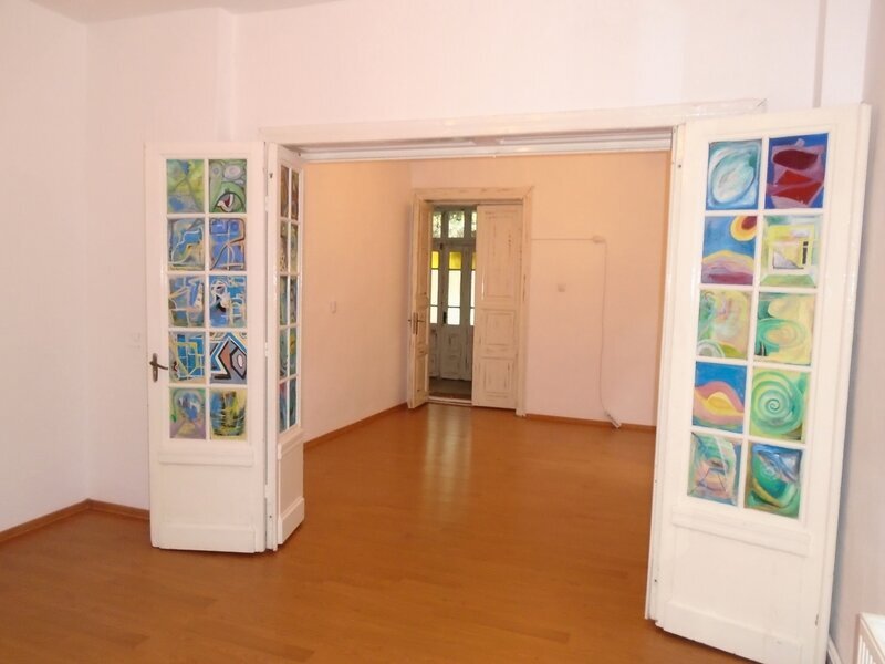 Banu Manta, Titulescu, 2 camere in vila